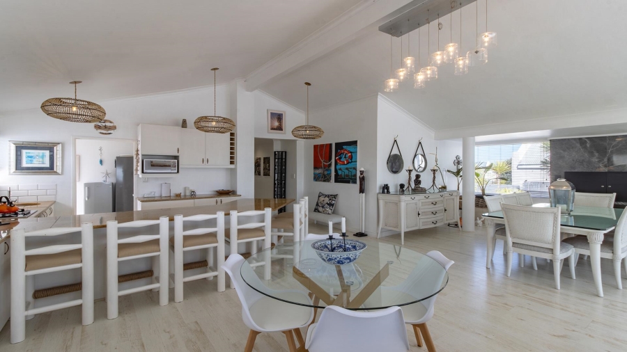 4 Bedroom Property for Sale in Grotto Bay Western Cape